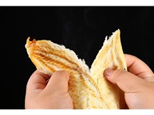 鳕鱼片上偶见银色的黑点是不是变质发霉了？